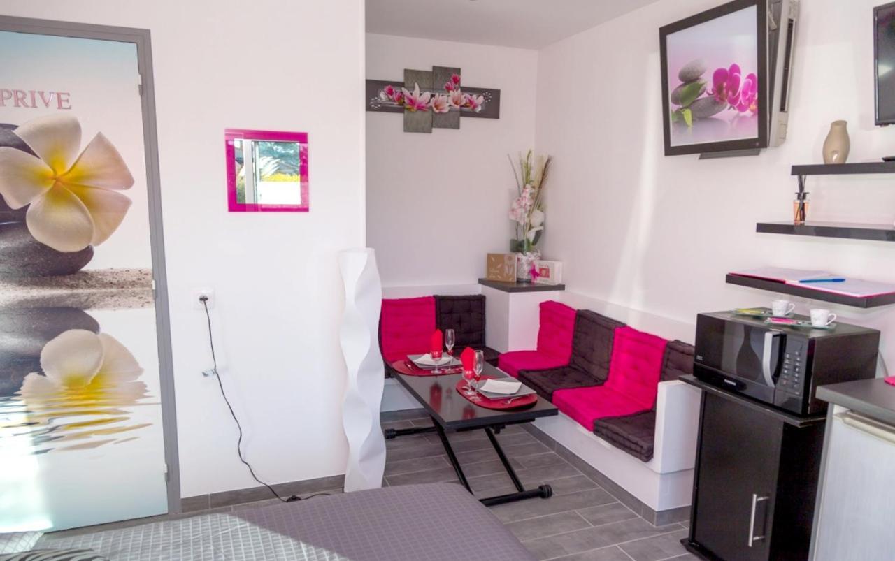 Appartement Elegant Avec Piscine Privee A Plan D'Aups Sainte Baume 55 M² Buitenkant foto